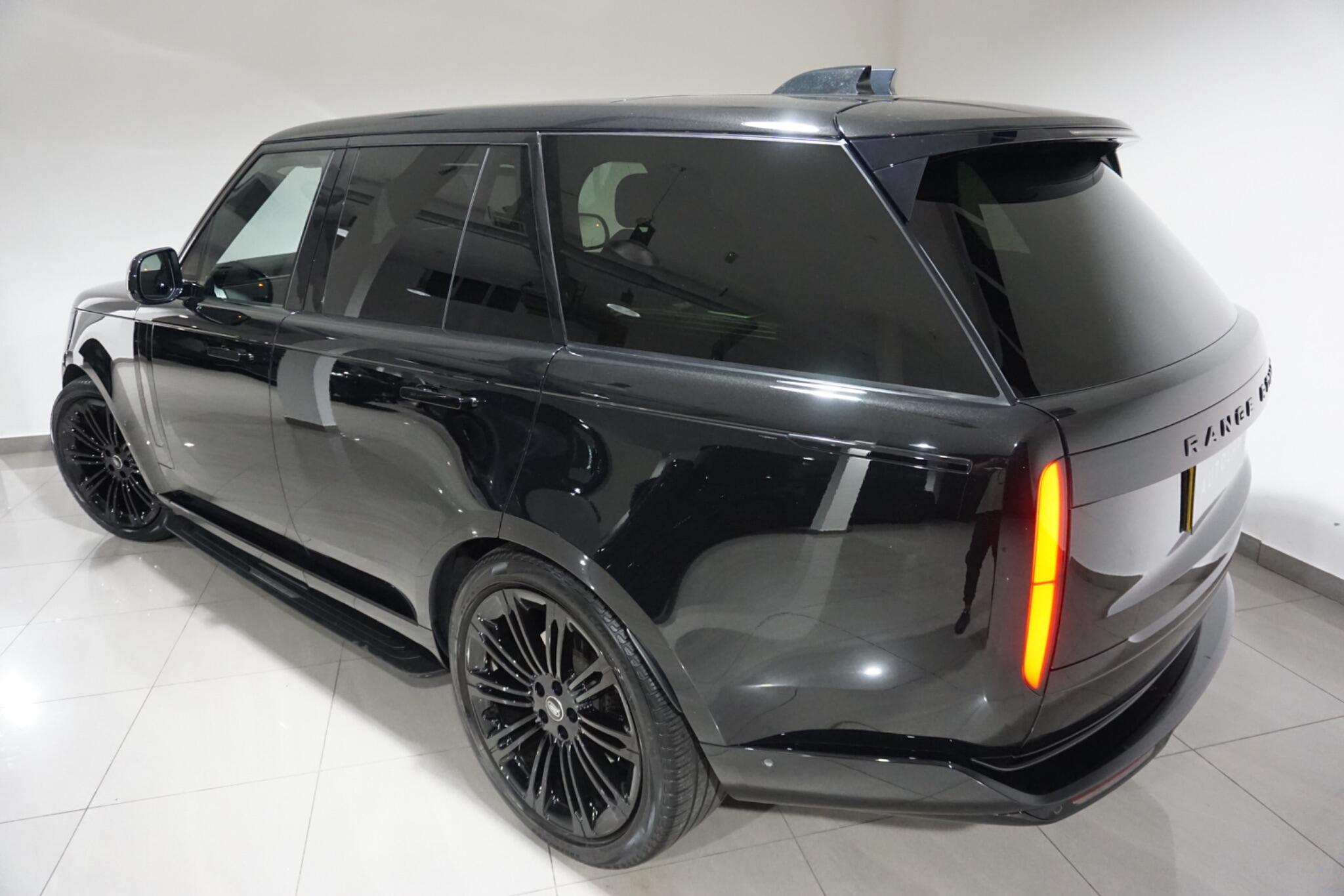 Land Rover Range Rover 3.0 D300 MHEV Autobiography Auto 4WD Euro 6 (s/s) 5dr